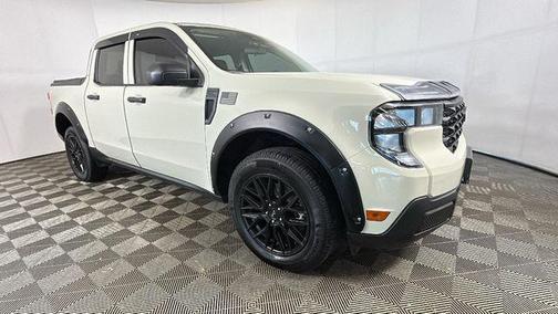 Desert Sand 2025 Ford Maverick XL