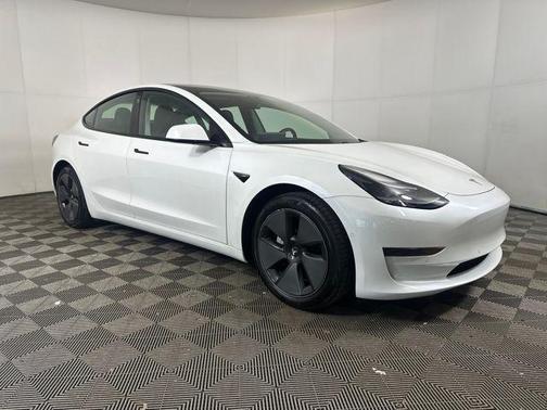 2021 Tesla Model 3 Standard Range Plus