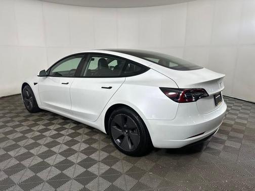 2023 Tesla Model 3 Standard Range
