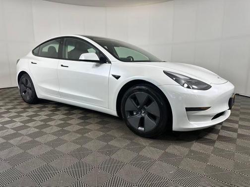 2023 Tesla Model 3 Standard Range