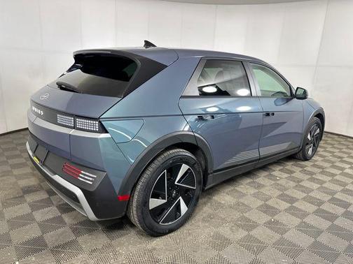 2025 Hyundai IONIQ 5 SE