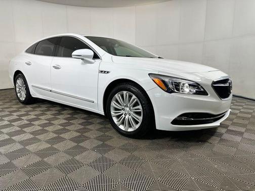 2018 Buick LaCrosse Essence