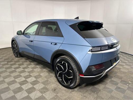2023 Hyundai IONIQ 5 SE