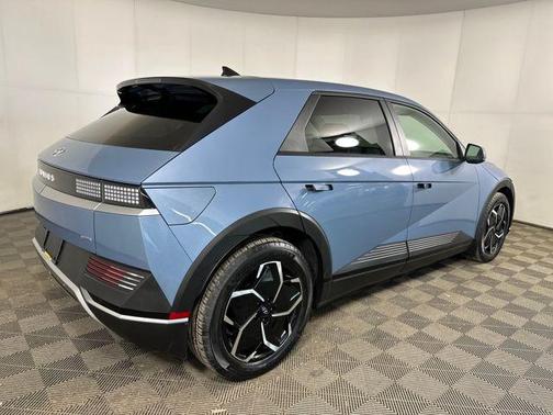 2023 Hyundai IONIQ 5 SE