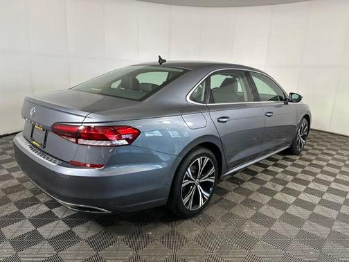 2021 Volkswagen Passat 2.0T SE