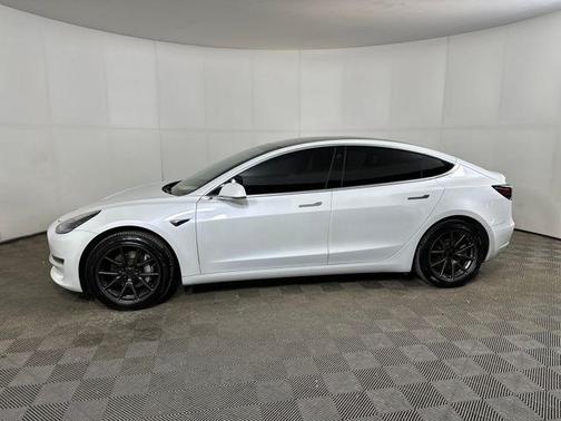 2020 Tesla Model 3 Standard Range