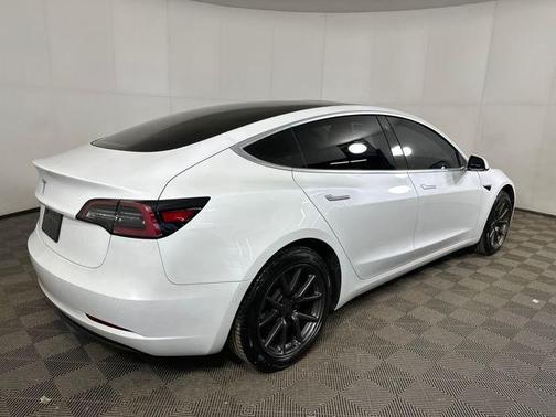 2020 Tesla Model 3 Standard Range