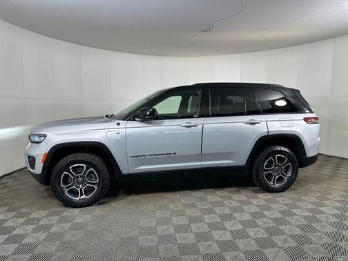 2023 Jeep Grand Cherokee 4xe Trailhawk