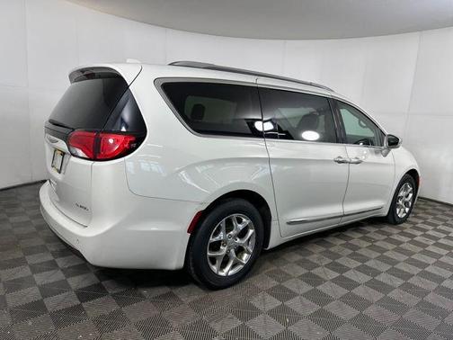 2019 Chrysler Pacifica Limited