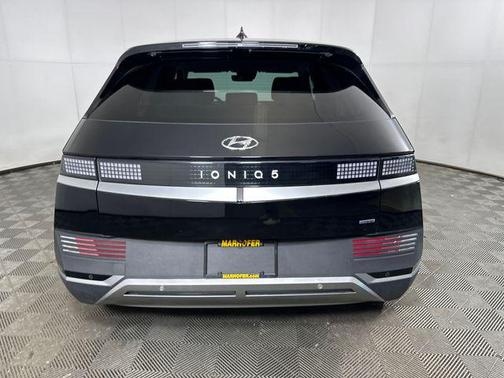 Abyss Black 2024 Hyundai IONIQ 5 SEL