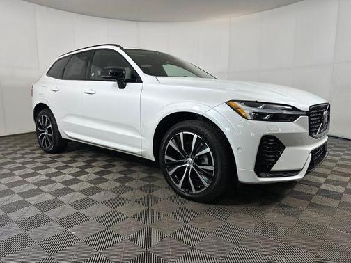 2025 Volvo XC60 B5 Plus