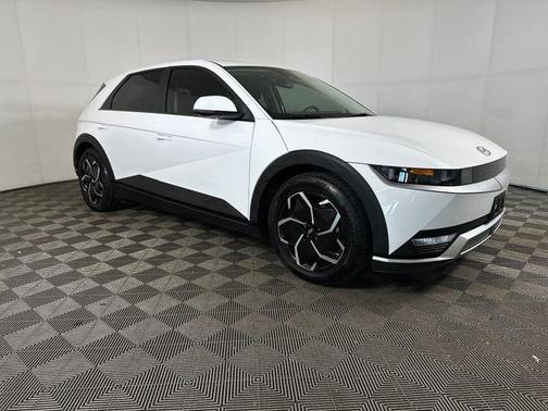 Atlas White 2024 Hyundai IONIQ 5 SE