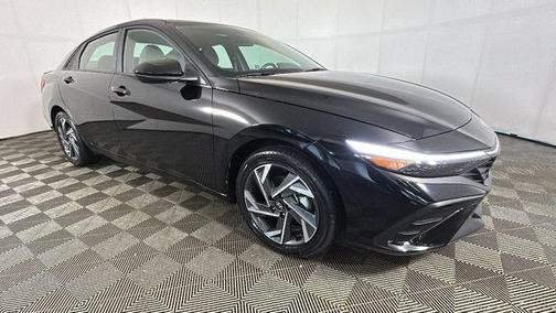 Abyss Black 2025 Hyundai ELANTRA HEV SEL Sport
