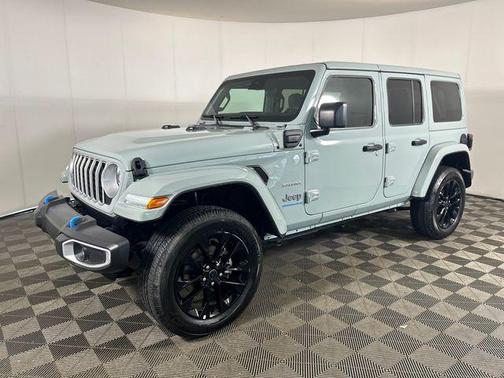 Earl Clearcoat 2024 Jeep Wrangler 4xe Sahara