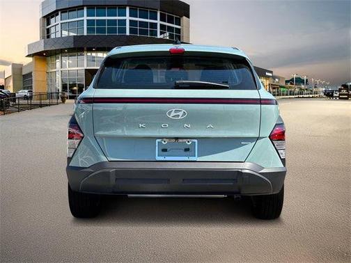 2025 Hyundai KONA SE