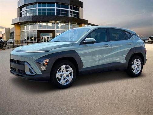 2025 Hyundai KONA SE