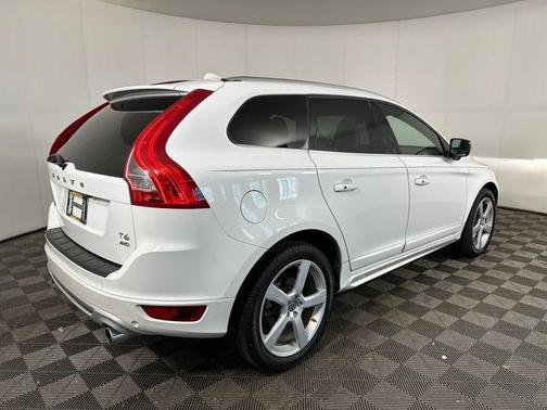 2013 Volvo XC60 T6 R-Design Platinum