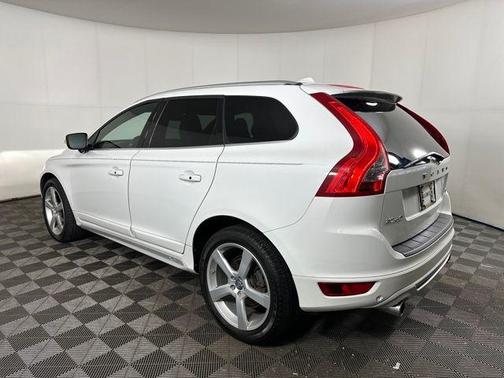 2013 Volvo XC60 T6 R-Design Platinum