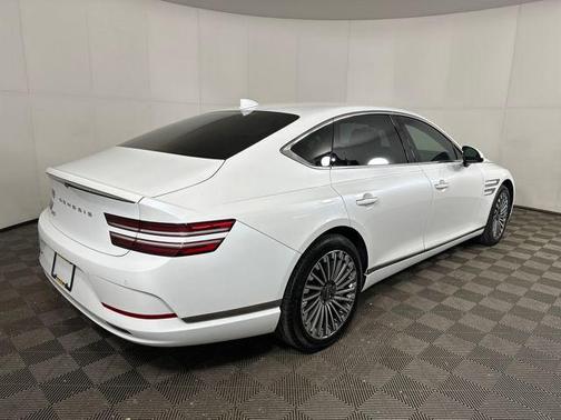2024 Genesis Electrified G80 Advanced