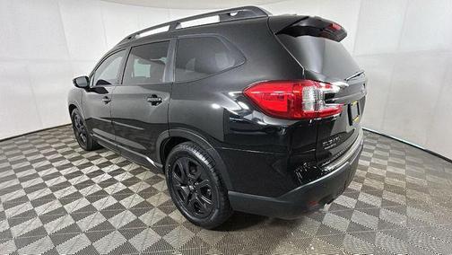 Crystal Black Silica 2024 Subaru Ascent Onyx Edition Limited 7-Passenger