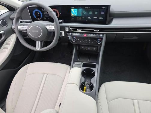 2026 Hyundai SONATA SEL