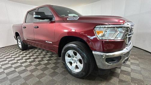Delmonico Red Pearlcoat 2024 RAM 1500 Big Horn/Lone Star