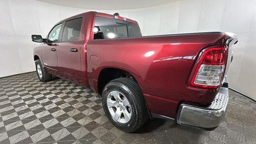 Delmonico Red Pearlcoat 2024 RAM 1500 Big Horn/Lone Star