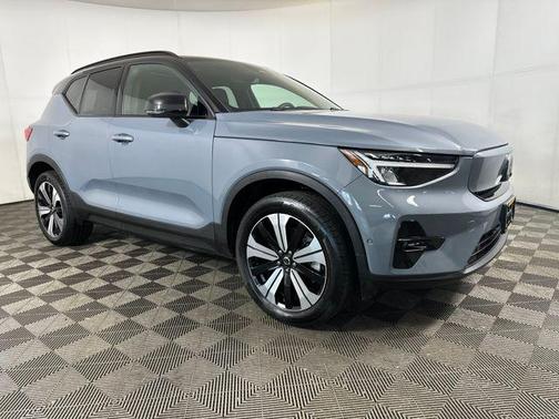 2023 Volvo XC40 Recharge Pure Electric Twin Plus