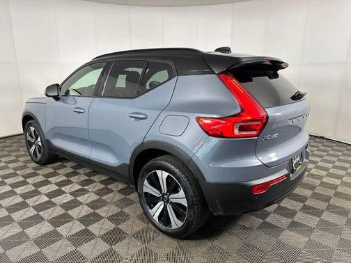 2023 Volvo XC40 Recharge Pure Electric Twin Plus