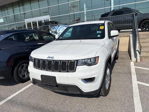 2021 Jeep Grand Cherokee Laredo