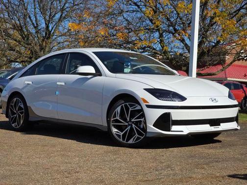 2025 Hyundai IONIQ 6 SEL