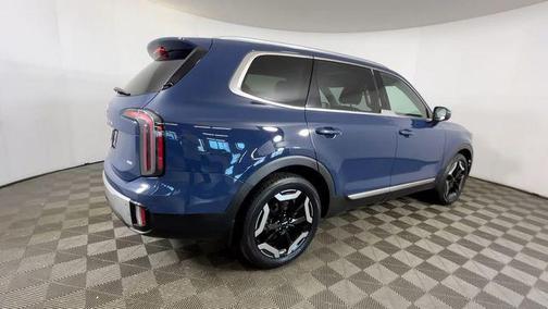 Midnight Lake Blue 2023 Kia Telluride EX