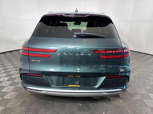 2024 Genesis Electrified GV70 Advanced AWD
