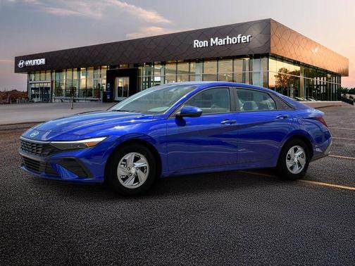 2025 Hyundai ELANTRA SE