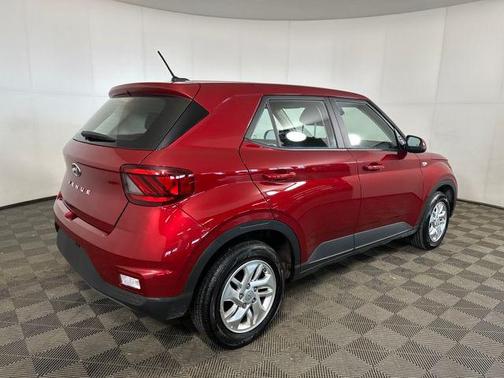 2025 Hyundai VENUE SE