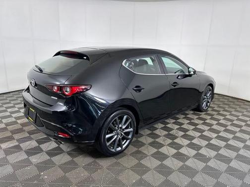 2023 Mazda Mazda3 FWD w/Preferred Package