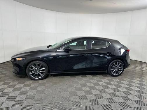 2023 Mazda Mazda3 FWD w/Preferred Package