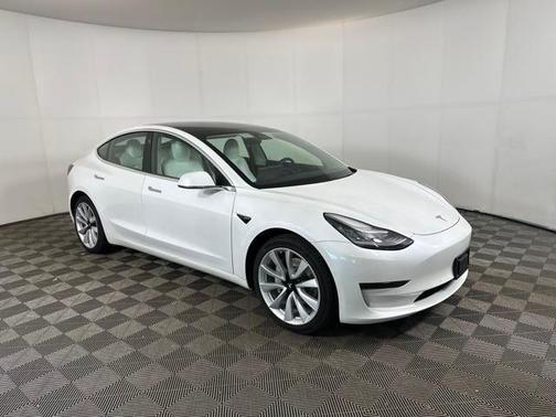 2020 Tesla Model 3 Standard Range Plus