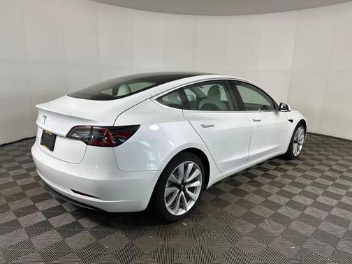 2020 Tesla Model 3 Standard Range Plus