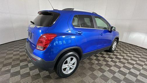 Brilliant Blue Metallic 2016 Chevrolet Trax LT