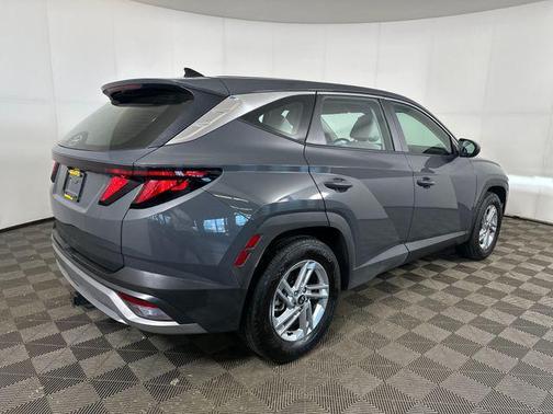 Ecotronic Gray 2026 Hyundai TUCSON SE