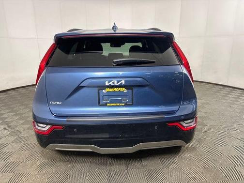 Mineral Blue 2025 Kia Niro EV Wave