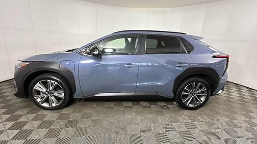 Harbor Mist Gray Pearl 2023 Subaru Solterra Limited