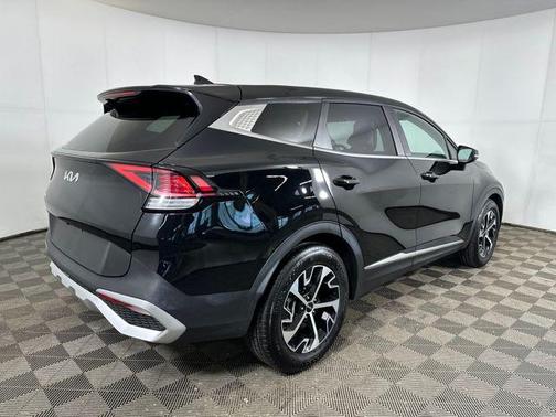 2025 Kia Sportage EX