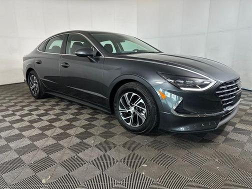 2023 Hyundai SONATA Hybrid Base
