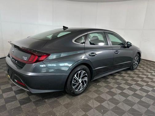 2023 Hyundai SONATA Hybrid Base