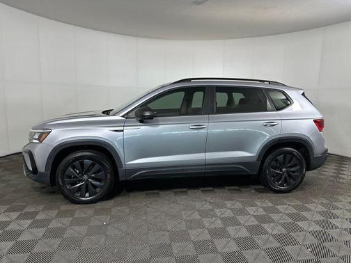 2022 Volkswagen Taos 1.5T S