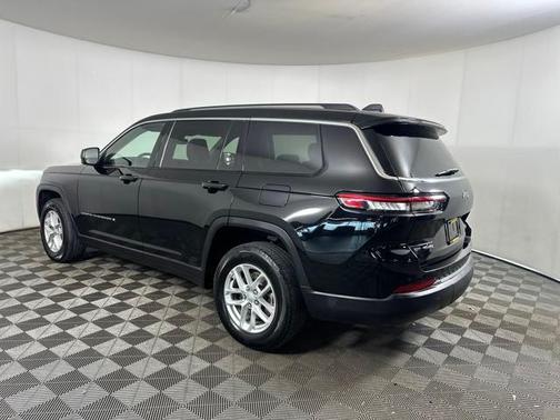 2022 Jeep Grand Cherokee L Laredo