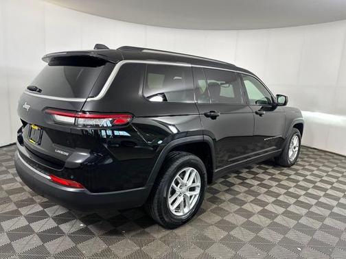 2022 Jeep Grand Cherokee L Laredo