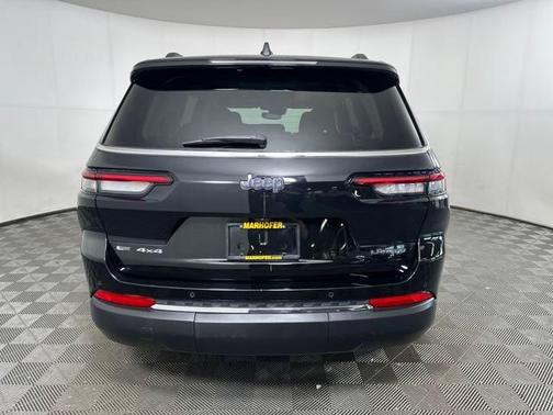 2022 Jeep Grand Cherokee L Laredo